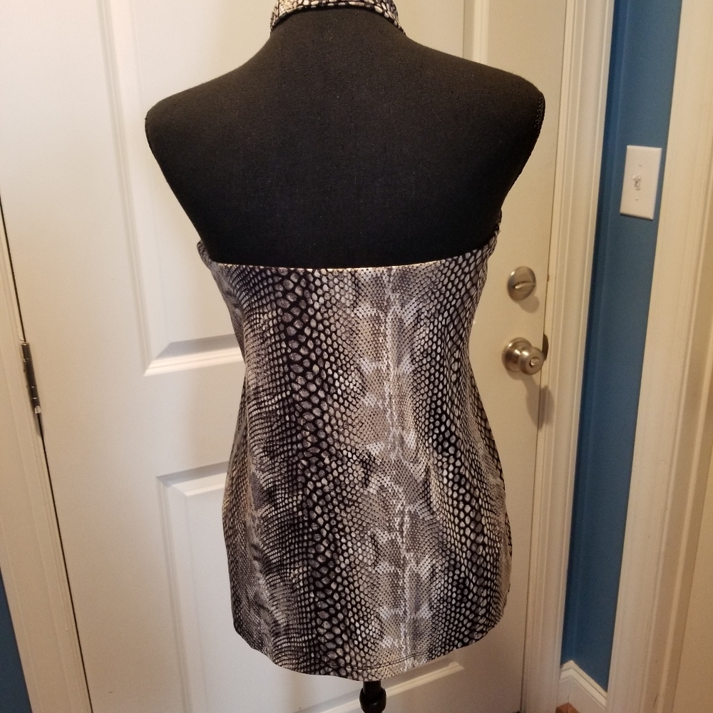 Halter Top - Picture 2 of 7